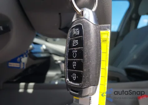 2022 Hyundai Elantra Sel z USA, uszkodzony, nr VIN 5NPLM4AG1NH071643